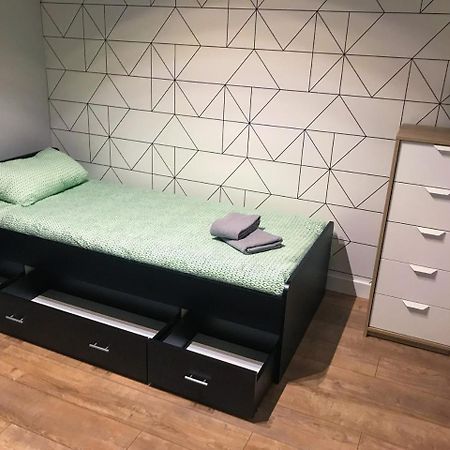 Crystal Guesthouse Варшава Екстериор снимка