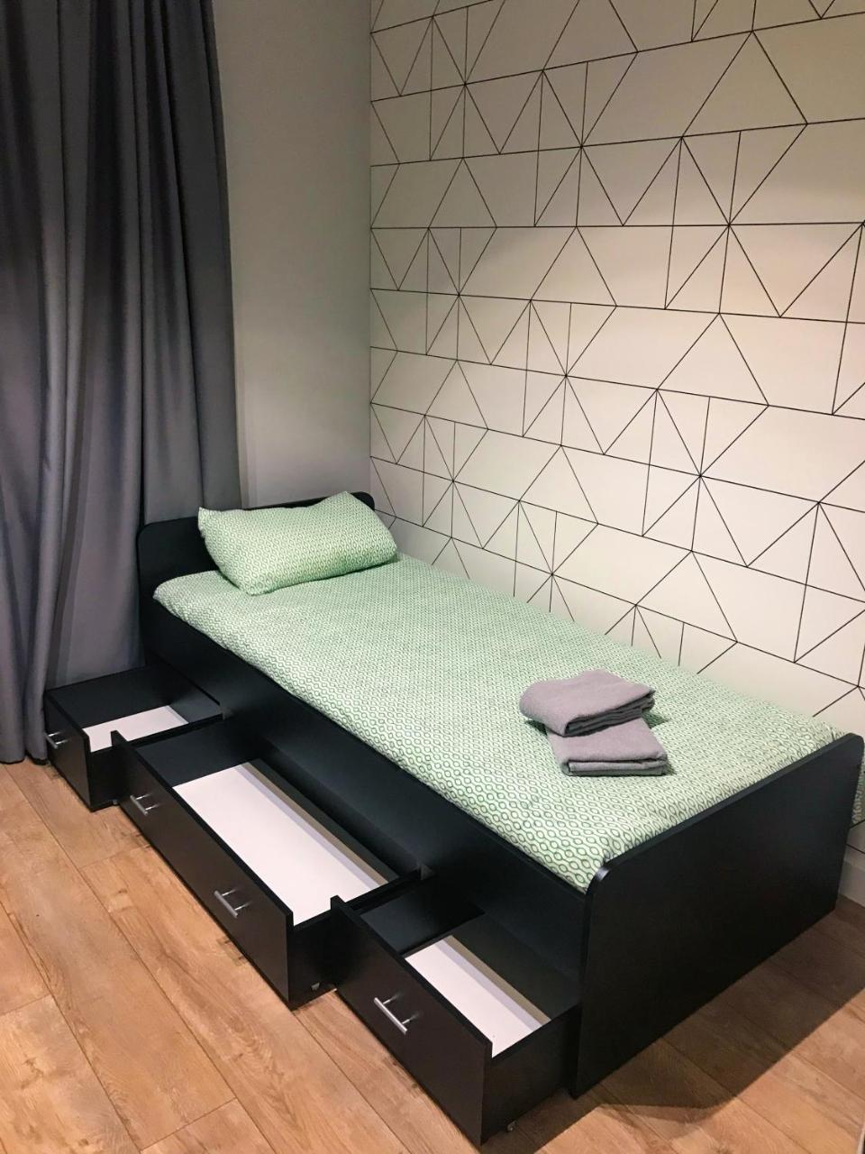 Crystal Guesthouse Варшава Екстериор снимка