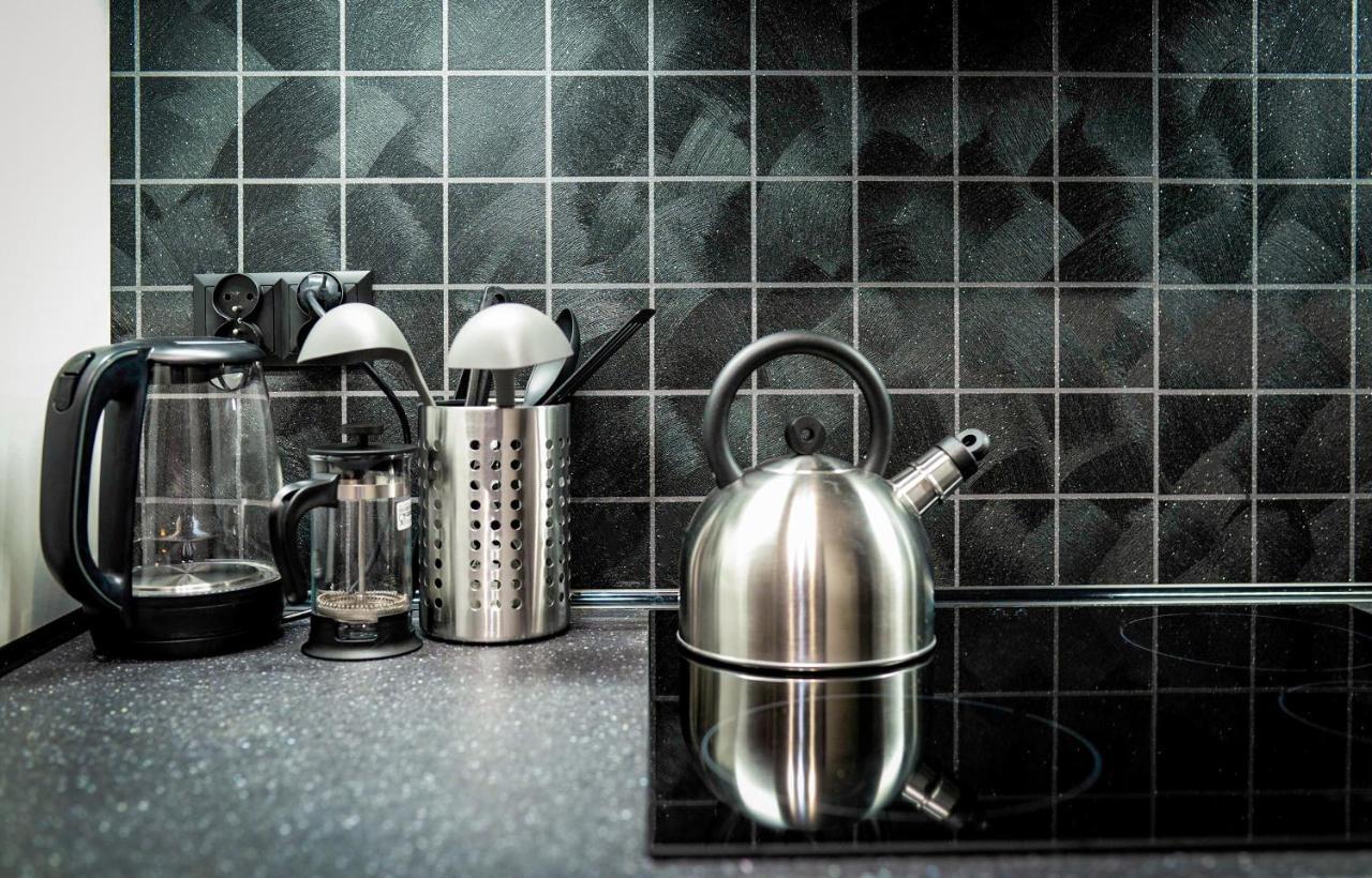 Crystal Guesthouse Варшава Екстериор снимка