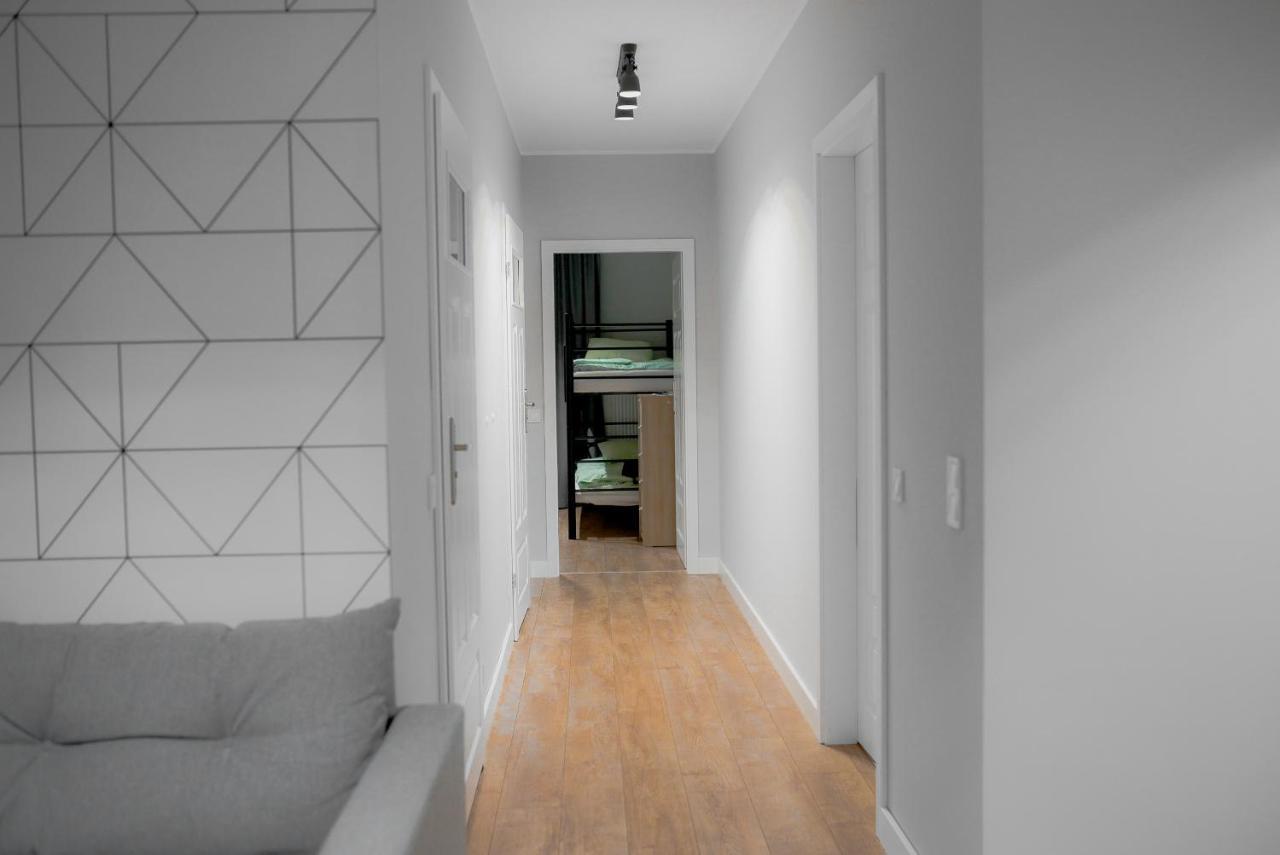 Crystal Guesthouse Варшава Екстериор снимка
