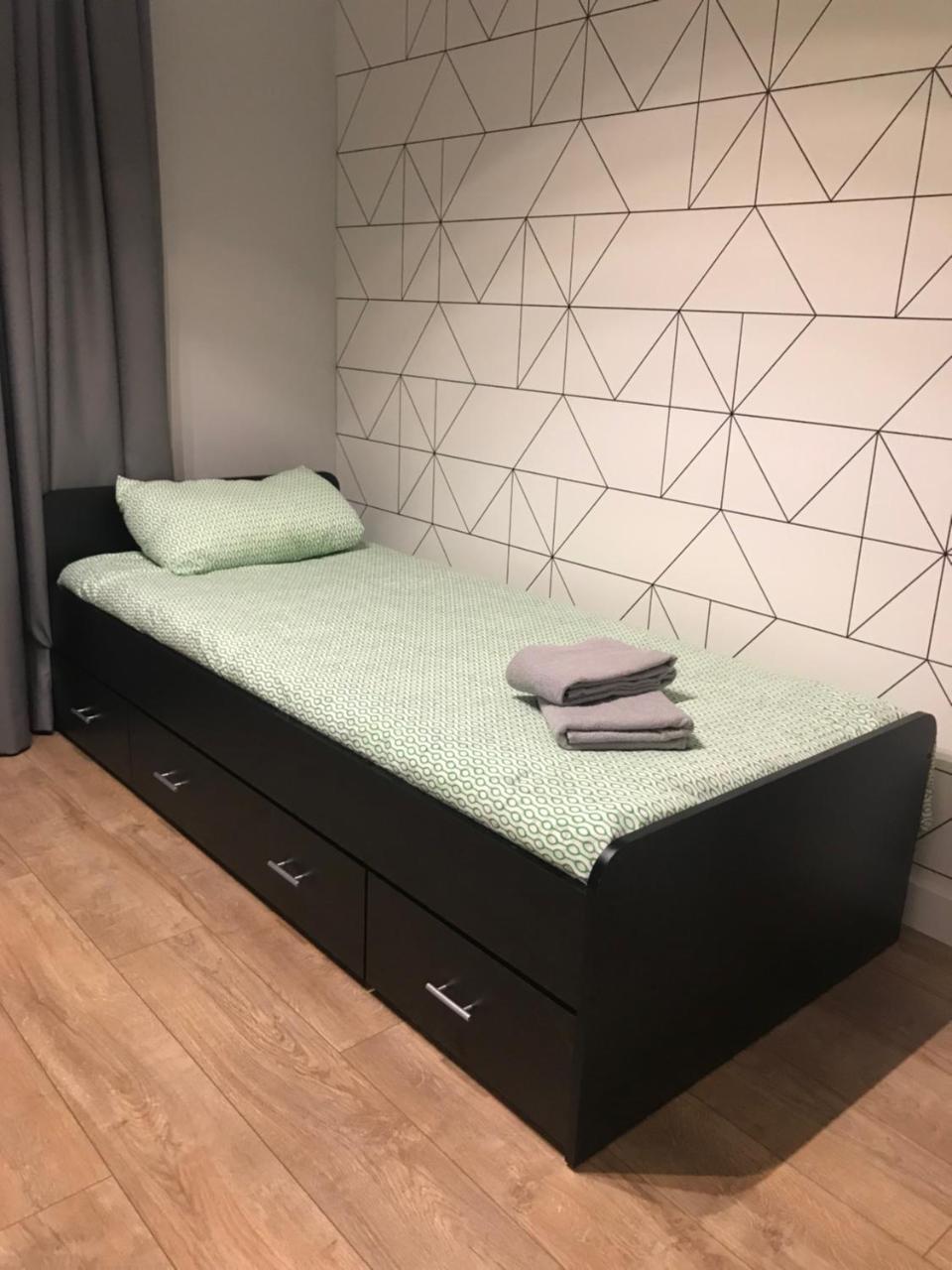 Crystal Guesthouse Варшава Екстериор снимка