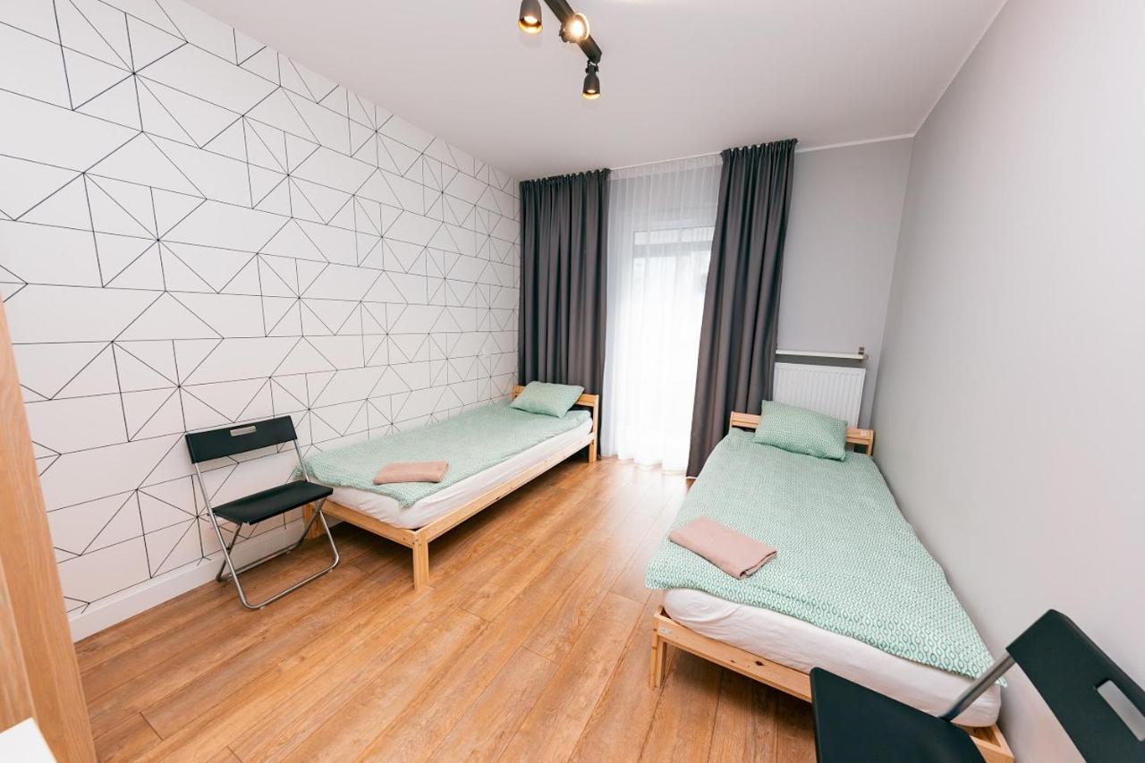 Crystal Guesthouse Варшава Екстериор снимка